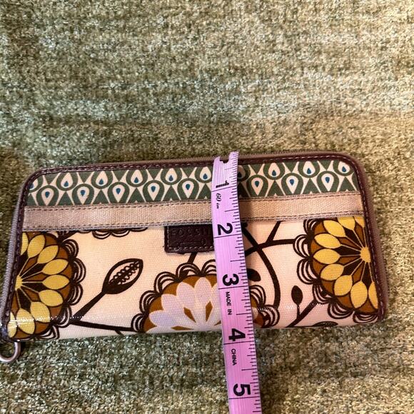 Fossil floral Printed zip around Key-Per wallet - Picture 9 of 9